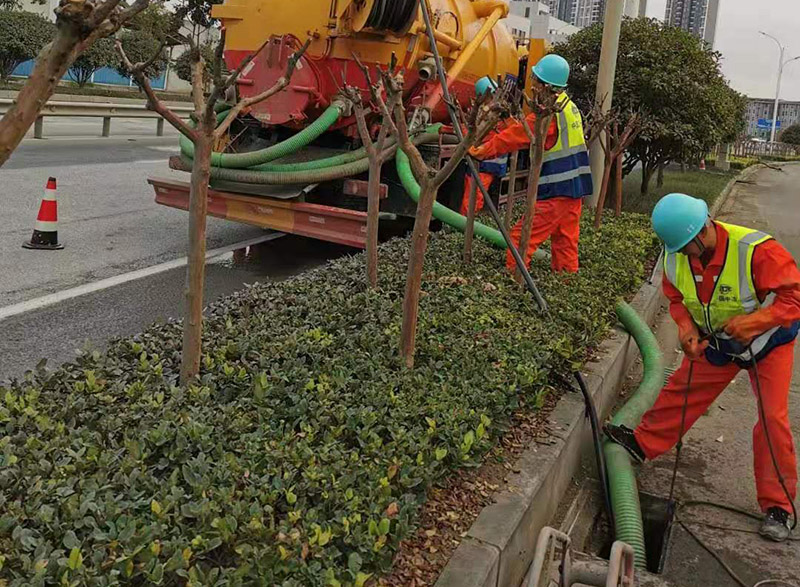 兴城市政管道清淤